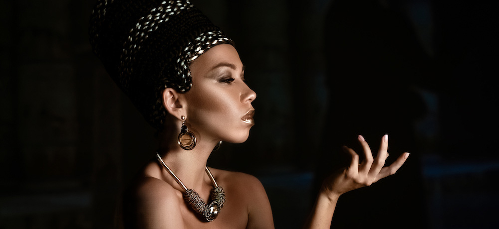 done_woman-queen-cleopatra-art-photo-creative-makeup-b-2022-11-23-17-07-38-utc